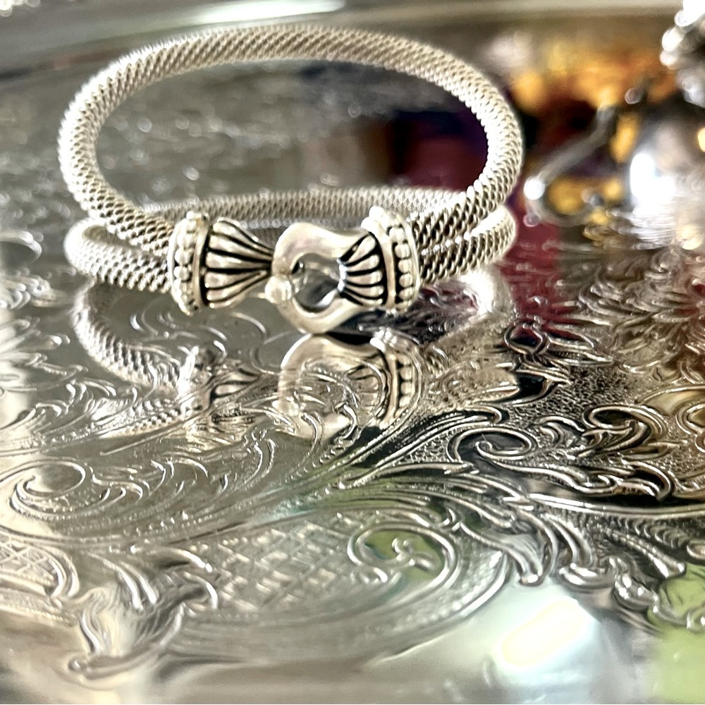 Retired Vintage Joseph Esposito 9.25 Sterling Silver Mesh Hook Cuff Bracelet